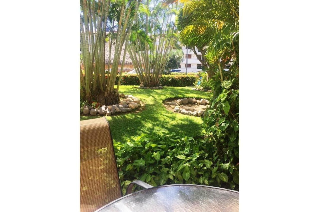 Beautiful Pool View, Base Floor, Marina Vallarta Apartamento